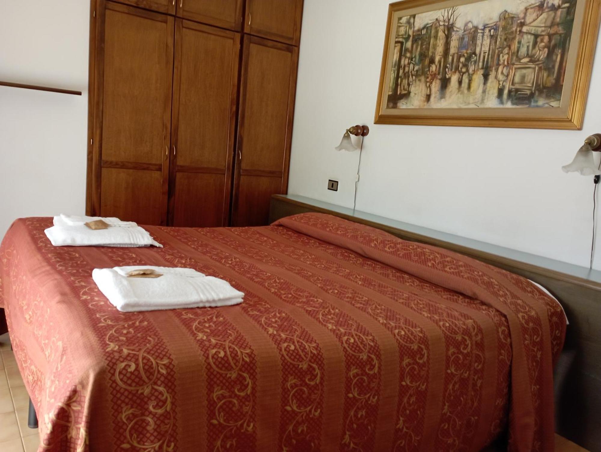 Hotel Garden Nuraminis Zewnętrze zdjęcie